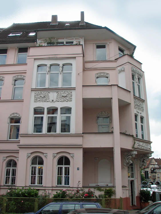 Hubertusstr. 1 / Podbielskistr.