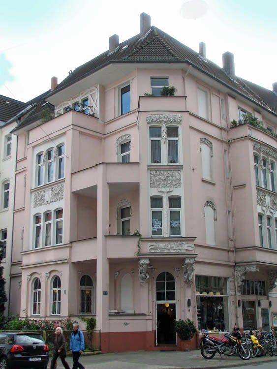 Hubertusstr. 1 / Podbielskistr.