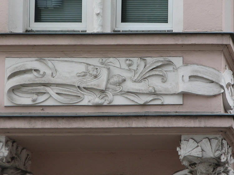 Hubertusstr. 1 / Podbielskistr.
