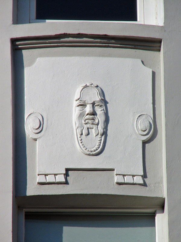 Manteuffelstr. 3