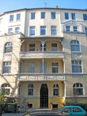 Manteuffelstr. 2