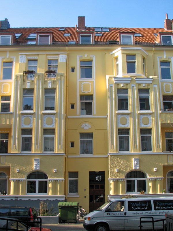 Manteuffelstr. 1