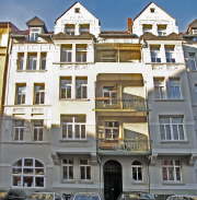 Husarenstr. 2