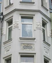 Pfarrlandplatz 4