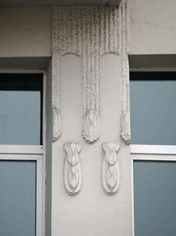 Ferd.-Wallbrecht-Str. 12