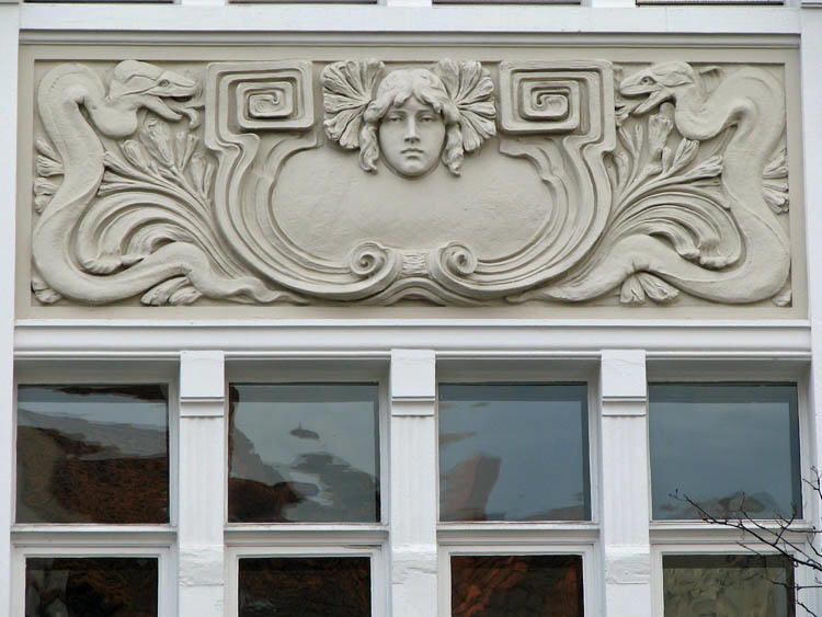 Ferd.-Wallbrecht-Str.23