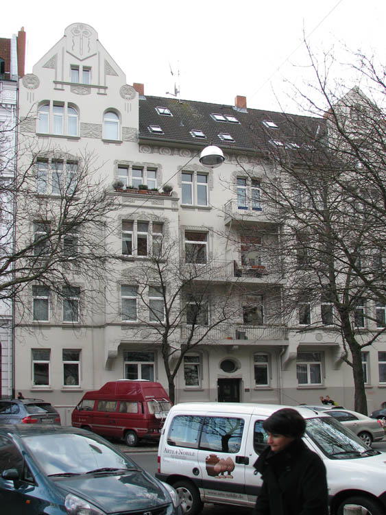Ferd.-Wallbrecht-Str. 27