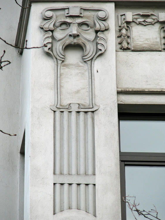 Ferd.-Wallbrecht-Str. 29