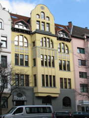 Ferd.-Wallbrecht-Str. 10