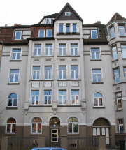 Pfarrlandplatz 2